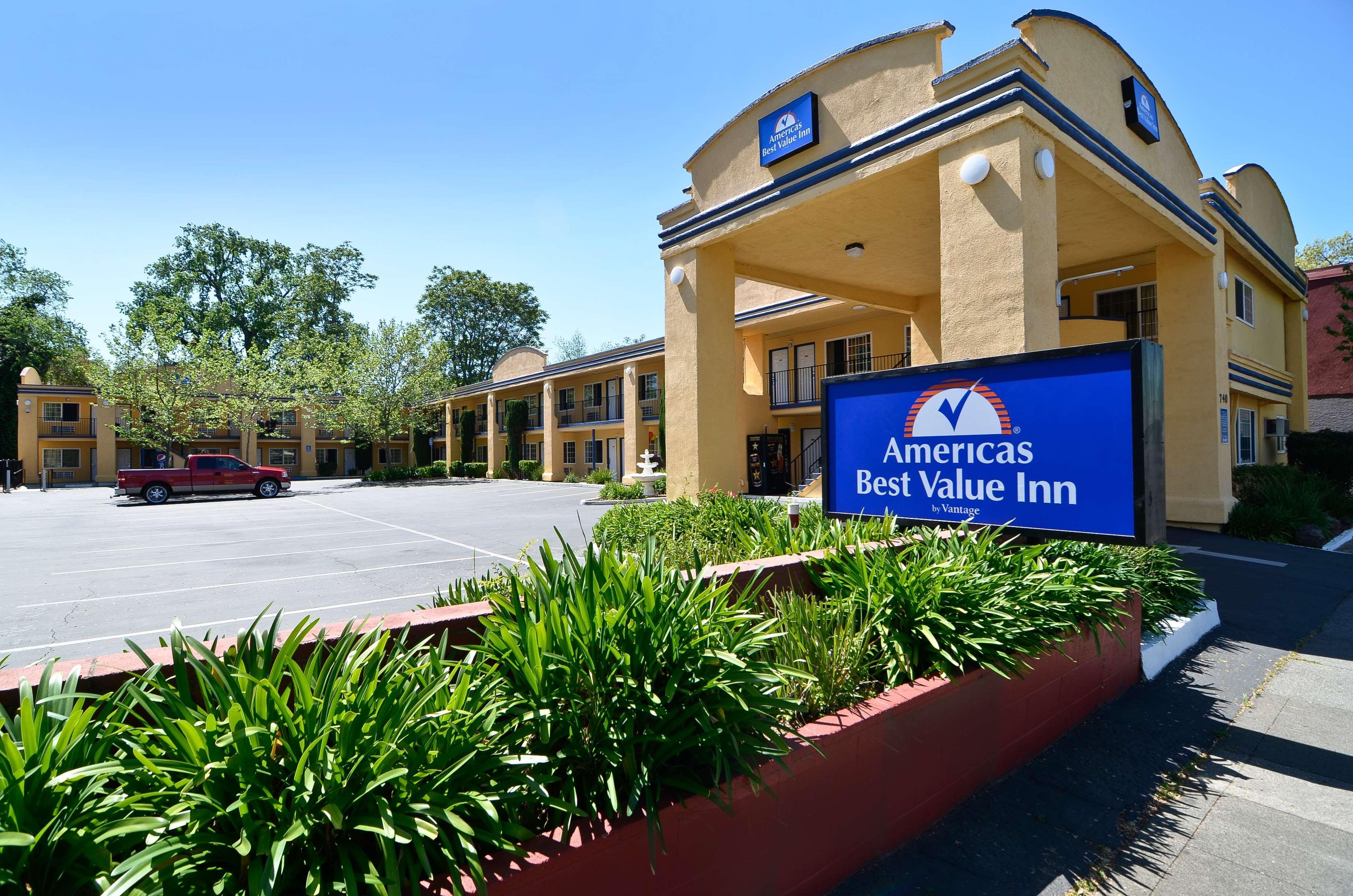 Americas Best Value Inn - Чико Екстериор снимка