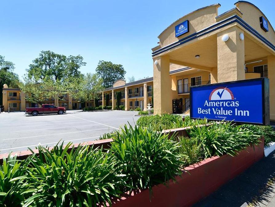 Americas Best Value Inn - Чико Екстериор снимка