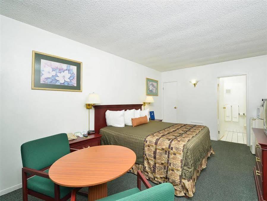 Americas Best Value Inn - Чико Екстериор снимка