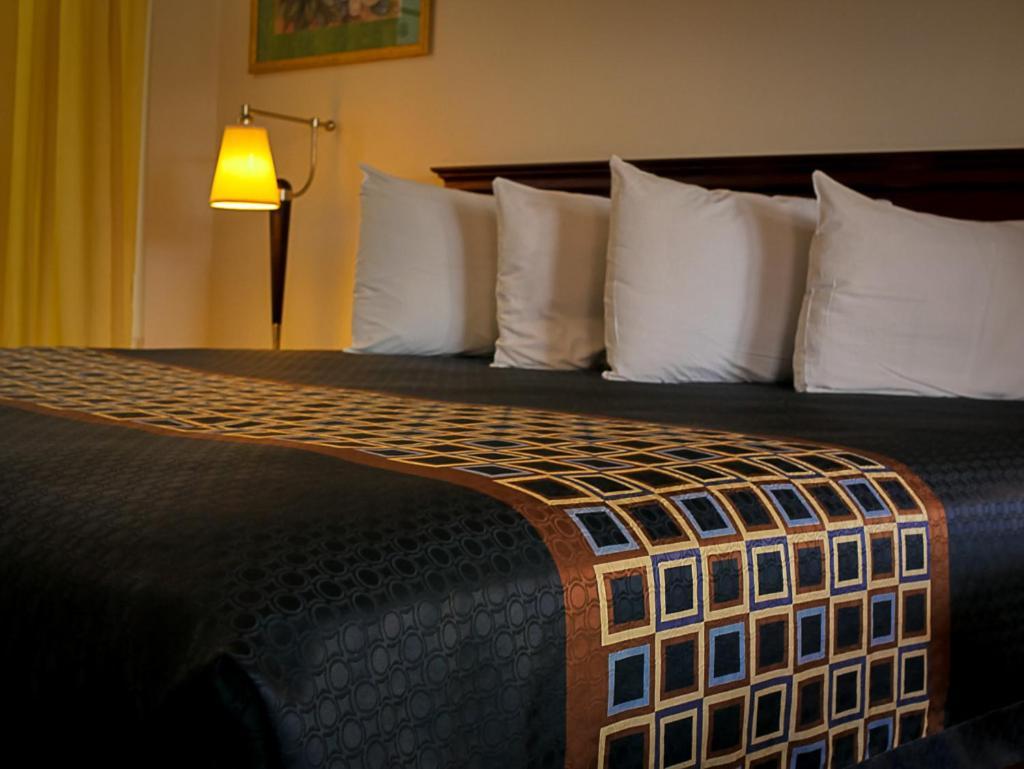 Americas Best Value Inn - Чико Екстериор снимка